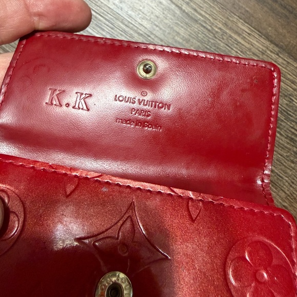 Authentic Louis Vuitton Vernis Red 4 Key Holder LV Monogram Patent Leather M4 - Picture 10 of 14